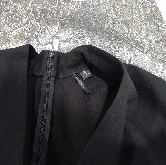 Isda and Co Two Tone Black and Snake Print Sleeve less V-Neck Midi Dress - Picture 6 of 7